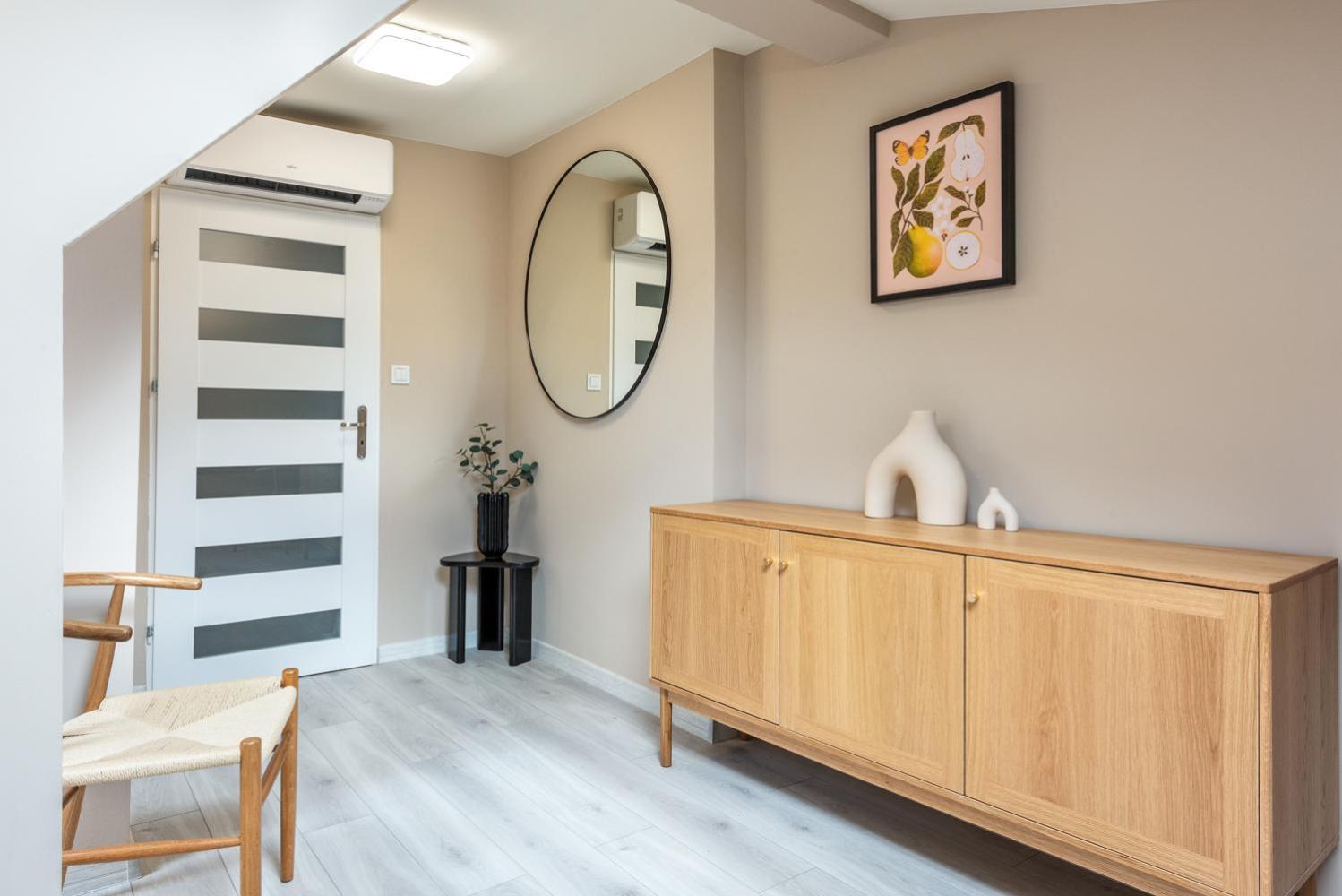Three-Bedroom Deluxe Apartment
