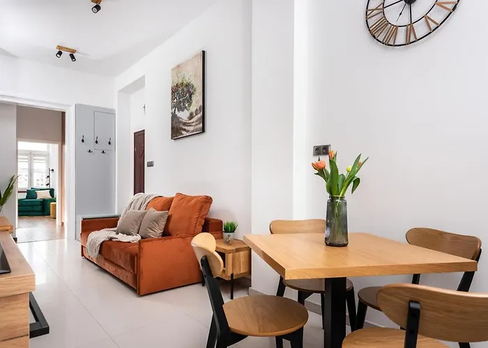 Premium Splendid Old Town Suites - By Upstairs